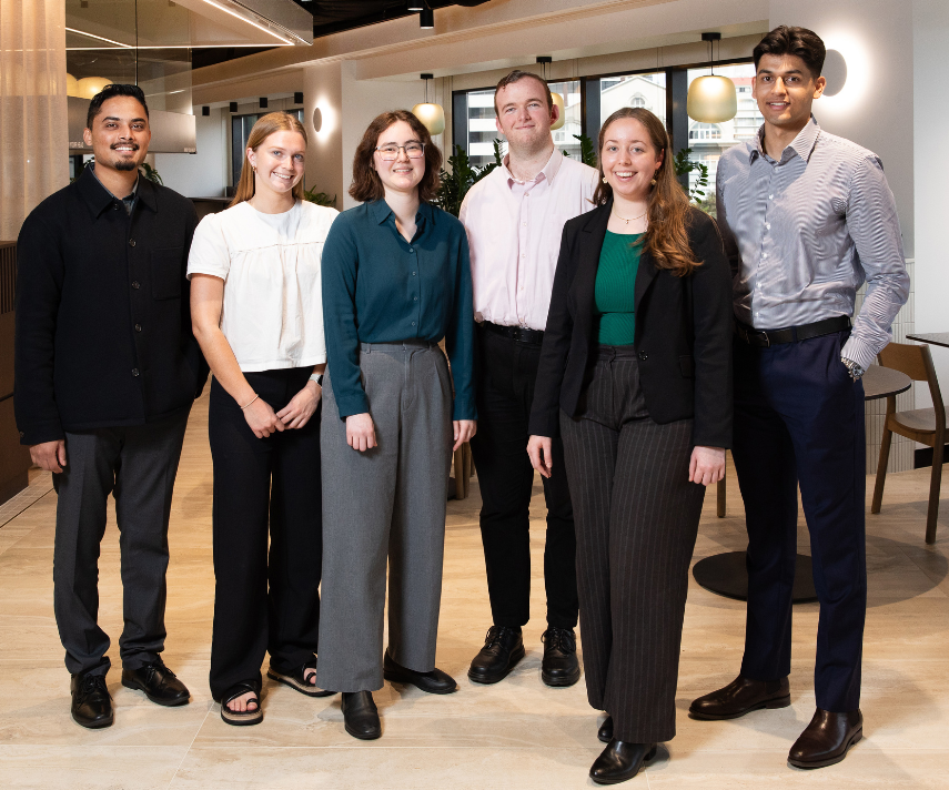 Auckland Grads 855 x 712